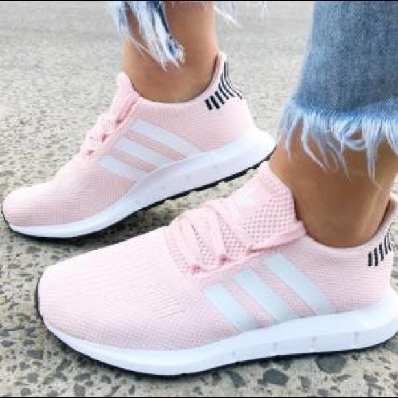 adidas women's swift run pink